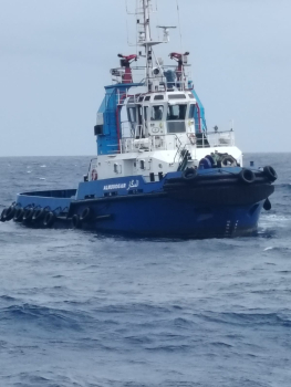 Le remorqueur AL MOUGGAR de l’ANP accompli avec succès une opération d’assistance en mer d’un navire thonier au large de TAN TAN 